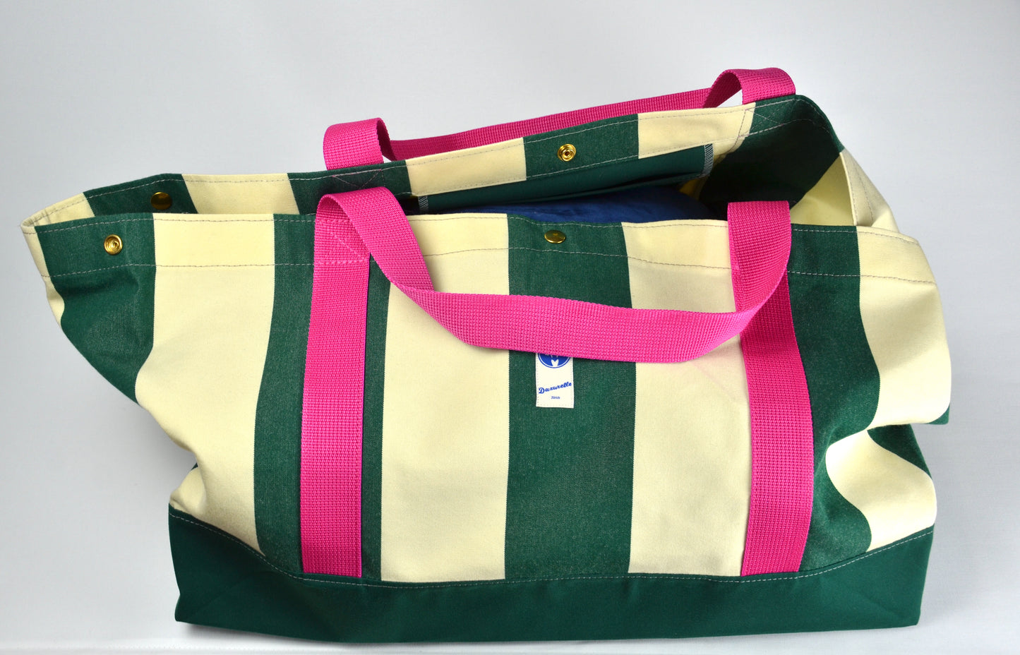 Exklusive Tasche für den Strand. Beachbag made in Zürich. Schweizer Tasche