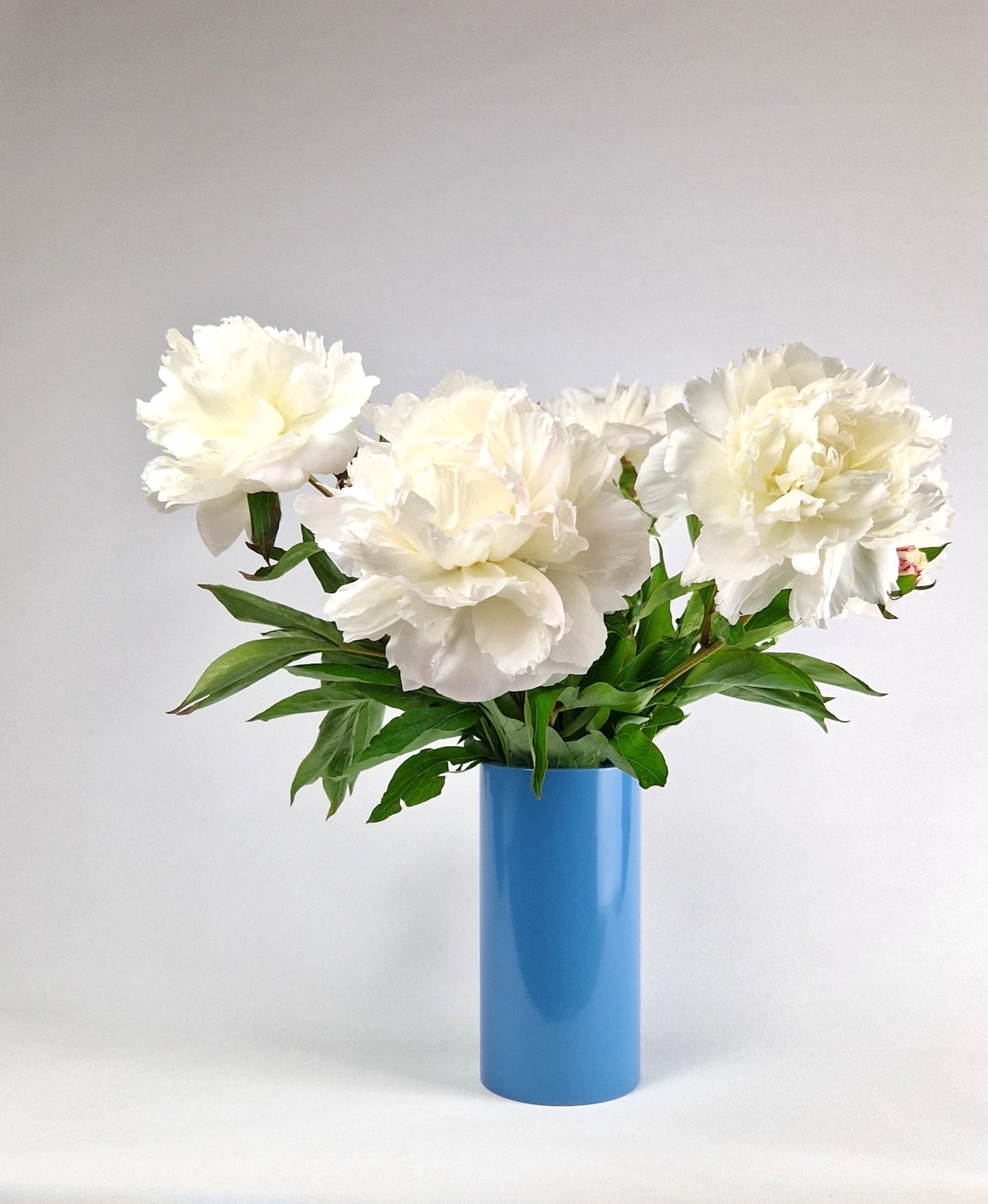 Design Vase made in Zurich. Dazurelle.