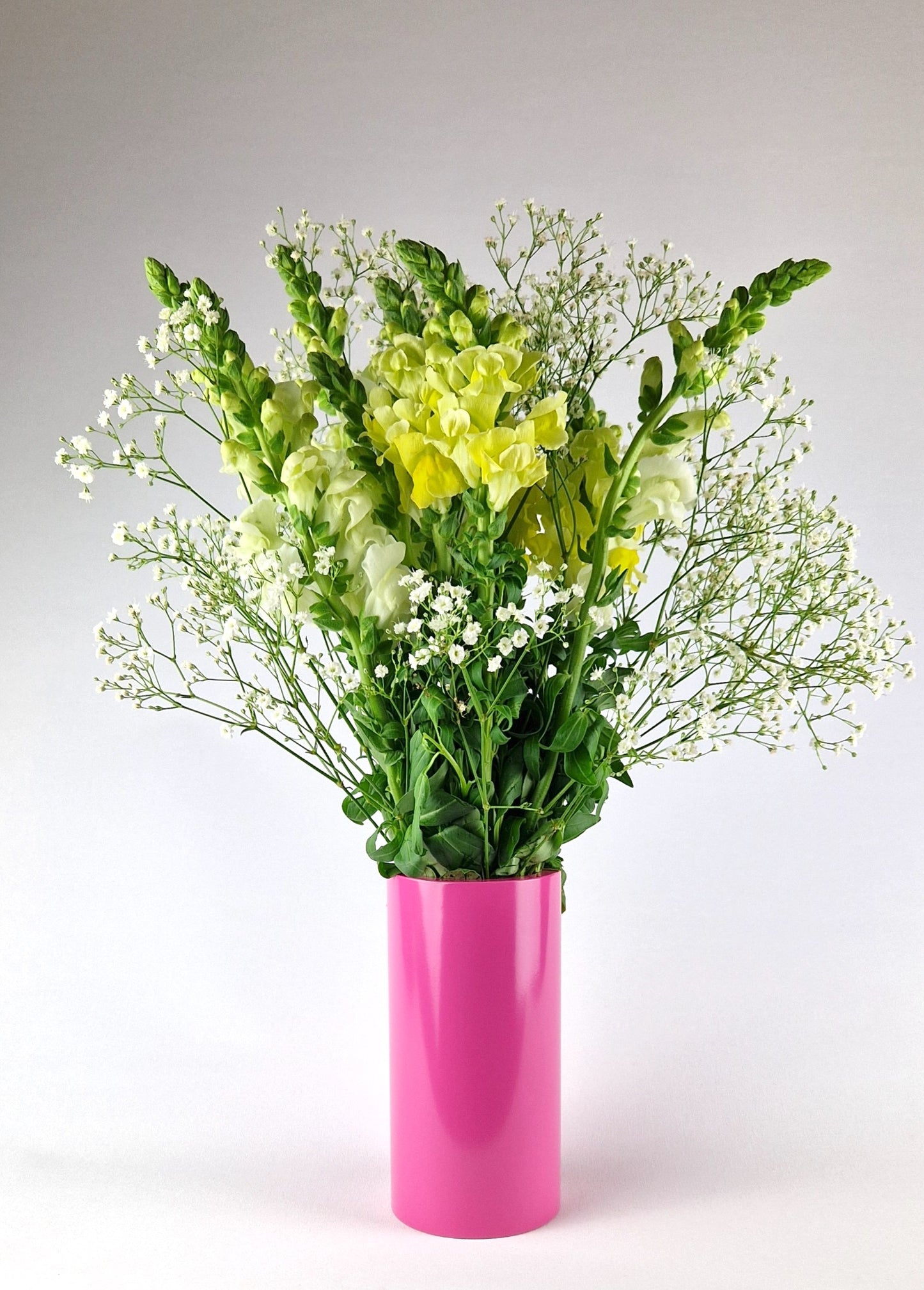 Design Vase made in Zurich. Dazurelle. Blumen. Floristik.