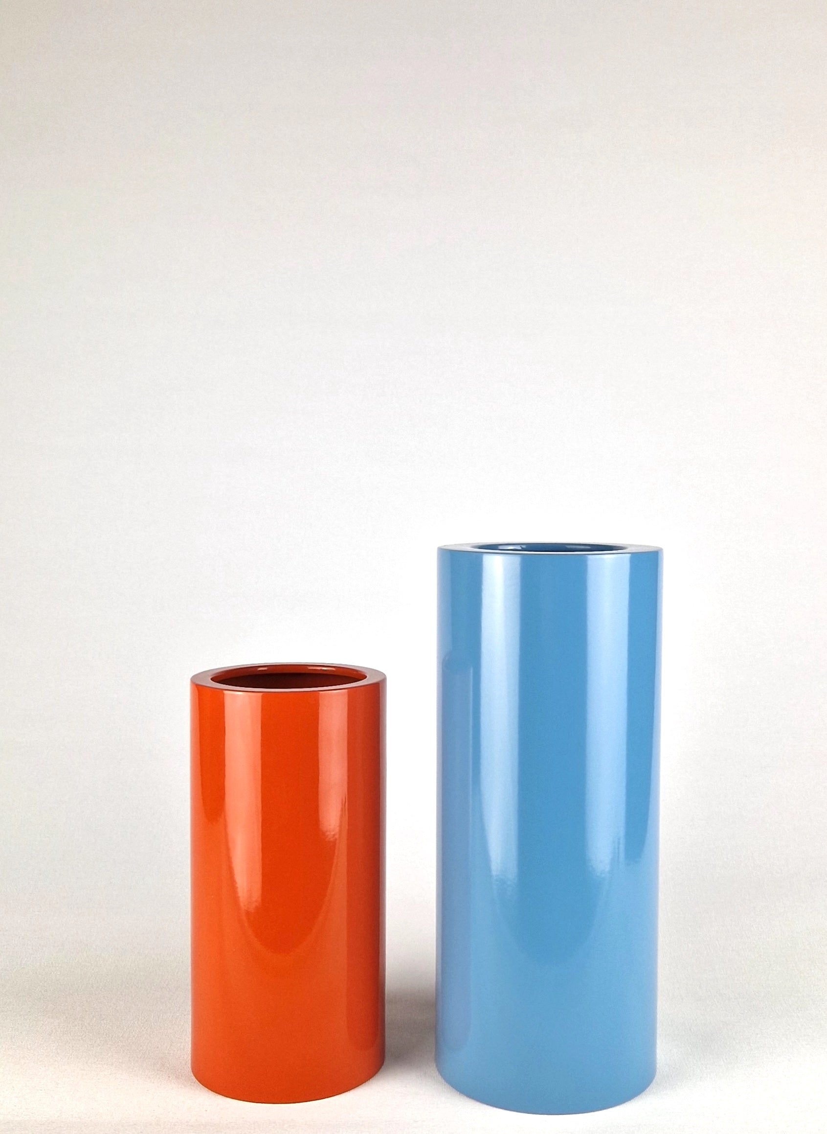 Bunte Design Vase made in Zurich. Dazurelle. Blumen. Floristik.