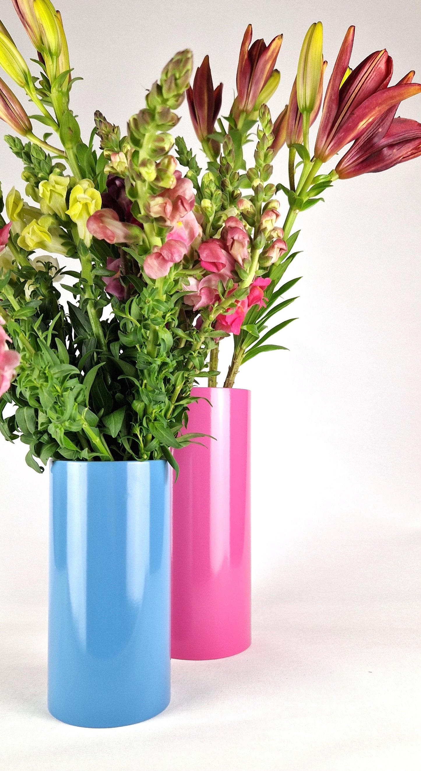 Design Vase made in Zurich. Dazurelle. Blumen. Floristik.