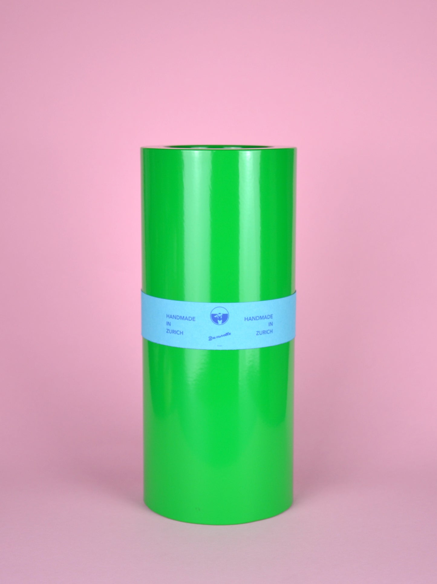 Vase made in Zürich. Dazurelle Design Vase