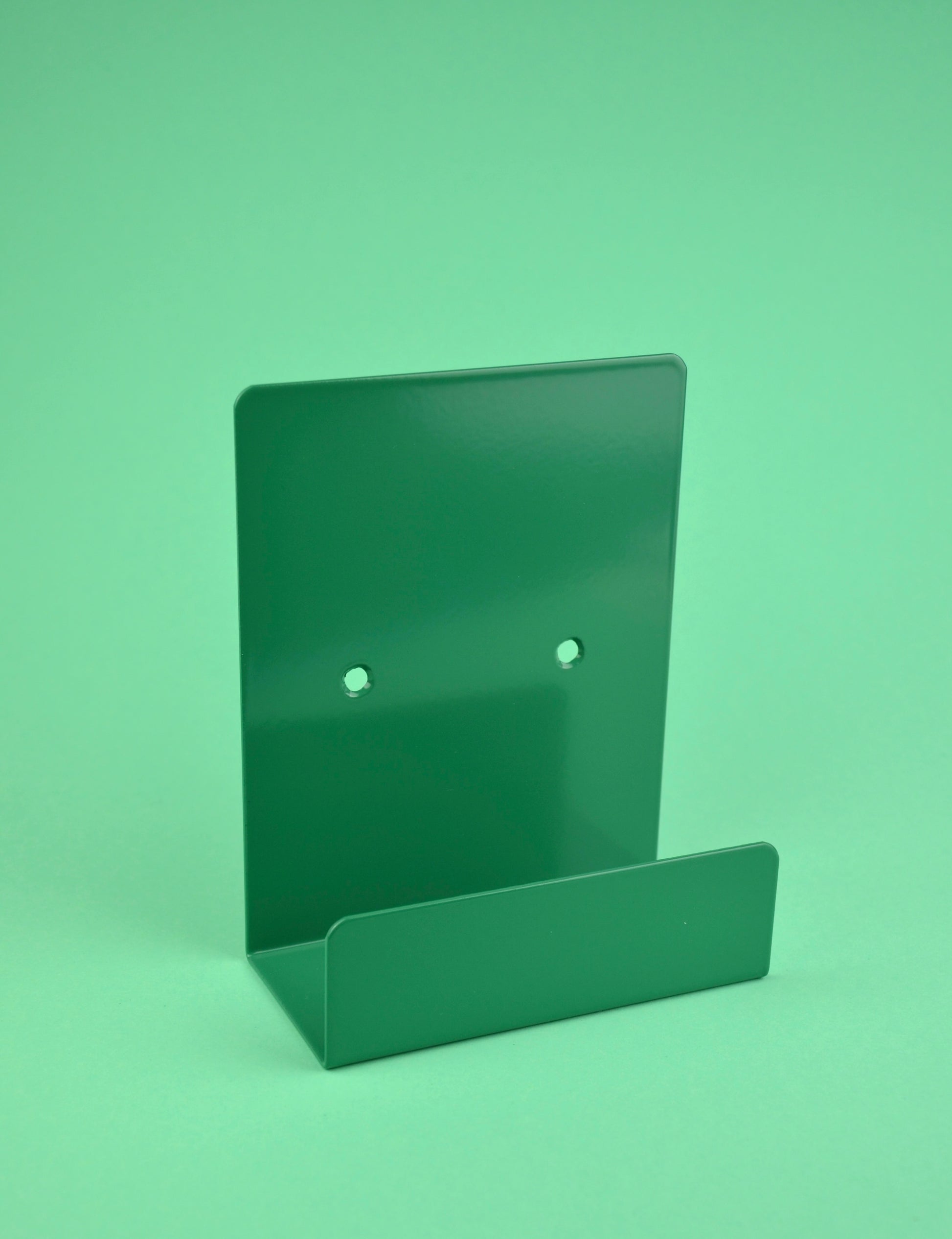 Grüner Briefhalter aus pulverbeschichtetem Stahl, handgefertigt in Zürich