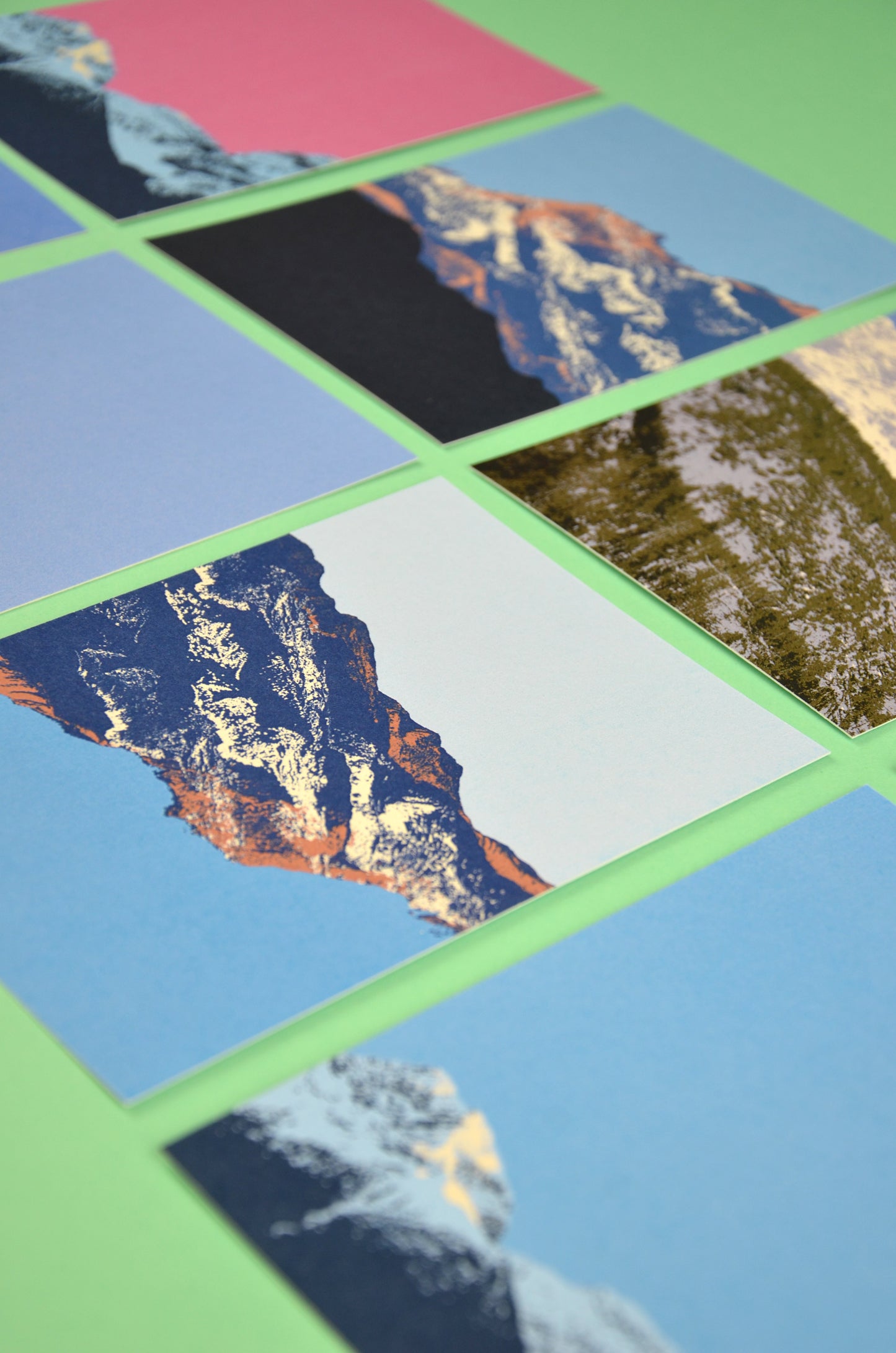 Kunstpostkarte Pink Engadin – Schweizer Design mit alpinem Motiv