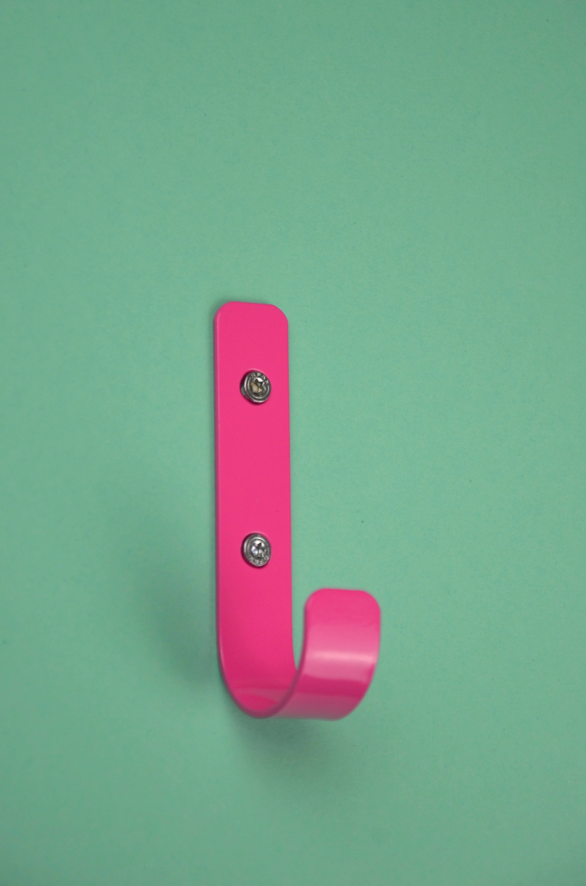 Minimalistischer Garderobenhaken – pink