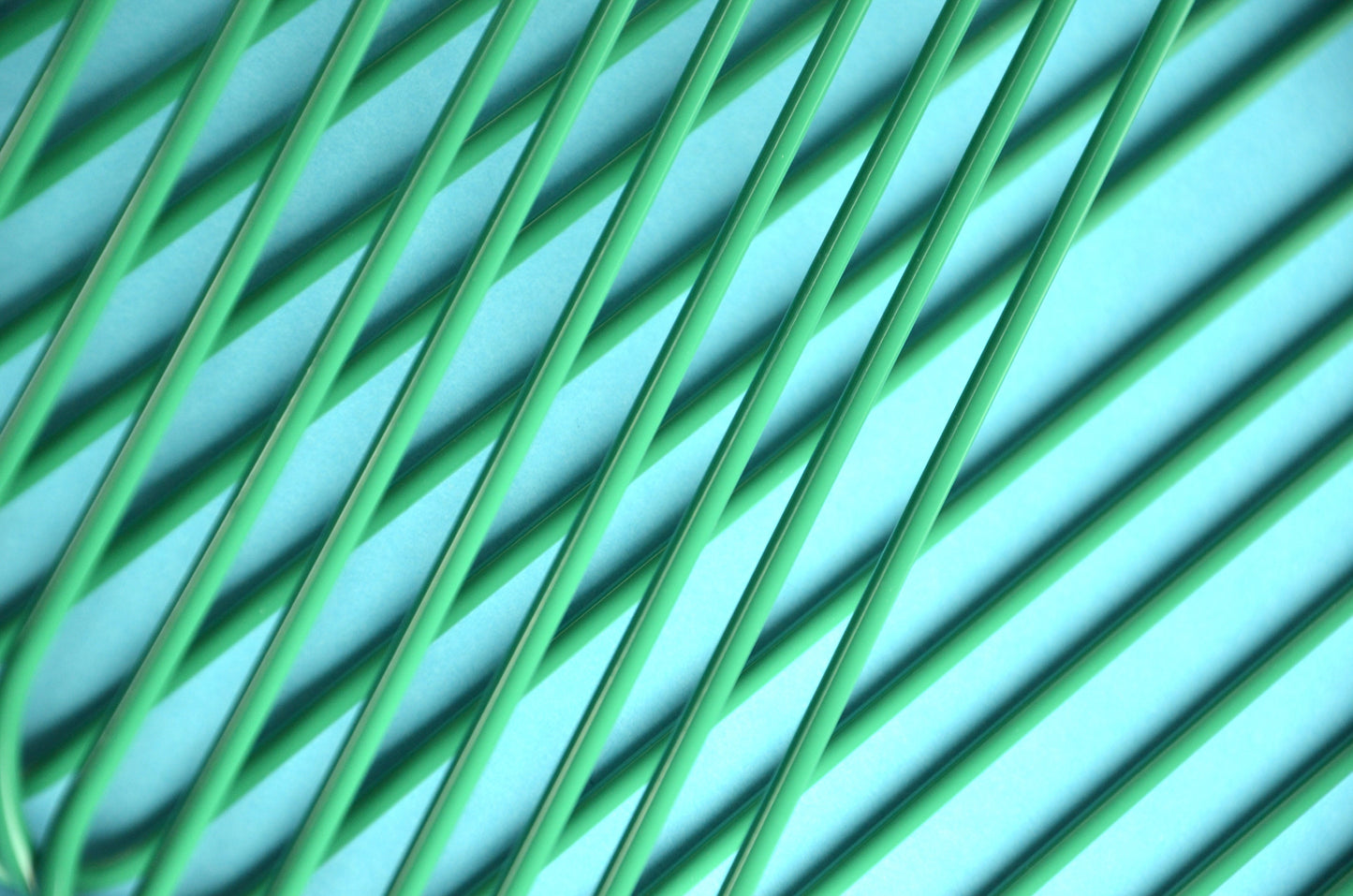 Schweizer Design-Kleiderbügel als stylisches Wohnaccessoire